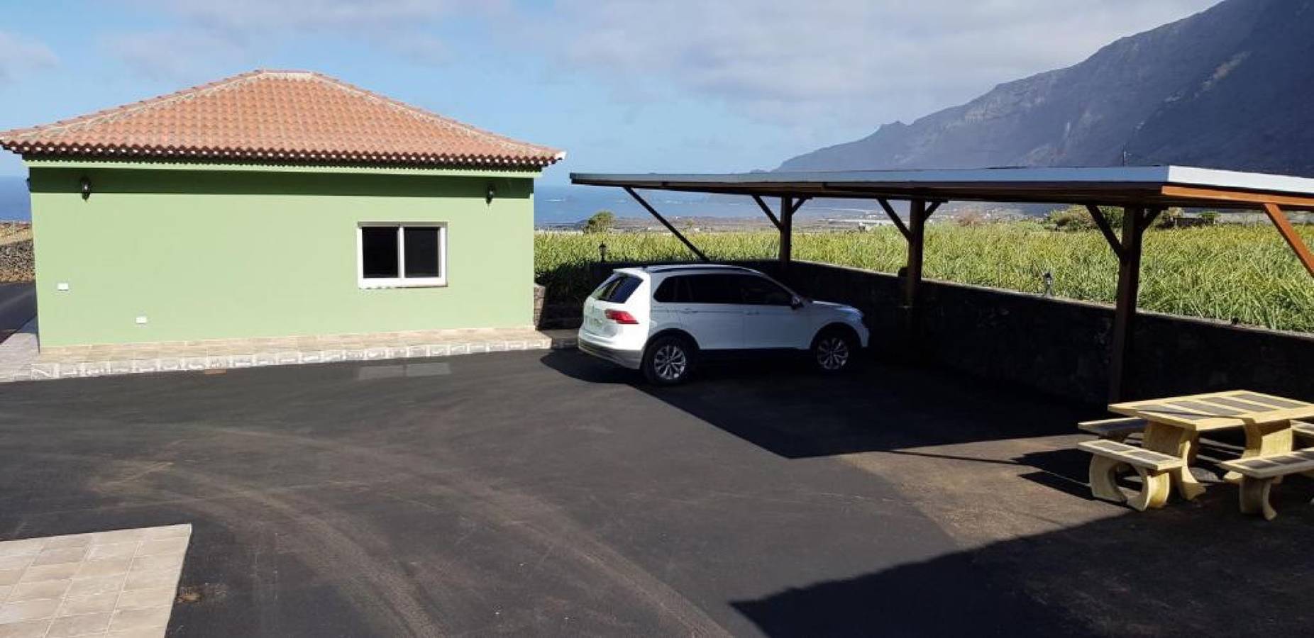 Ferienhaus 'Elvira' mit Meerblick, privater Terrasse und Wlan in Los Mocanes, Frontera