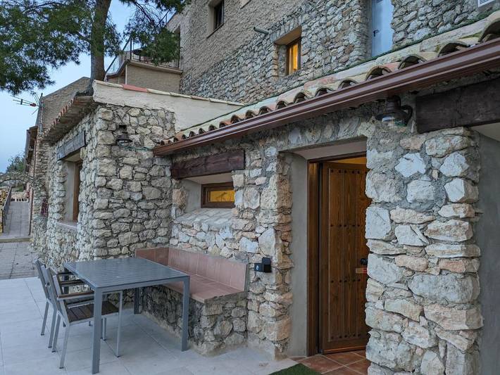 Casa rural para 4 personas, con jardín y vistas, Se admiten mascotas en Casas del Cerro - 4