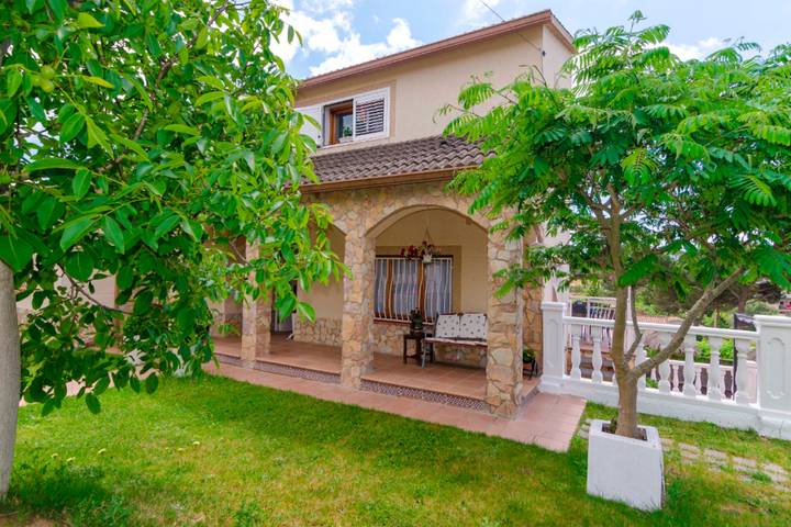 Casa rural para 9 personas, con jardín en Sils - 4