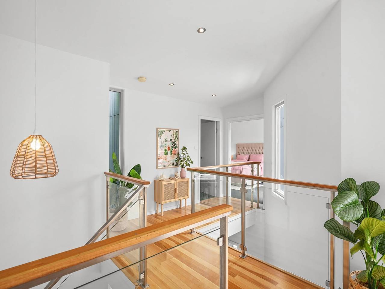 Hel lejlighed, Luxurious 5-Bed Home by Avoca Beach in Avoca Beach, New South Wales