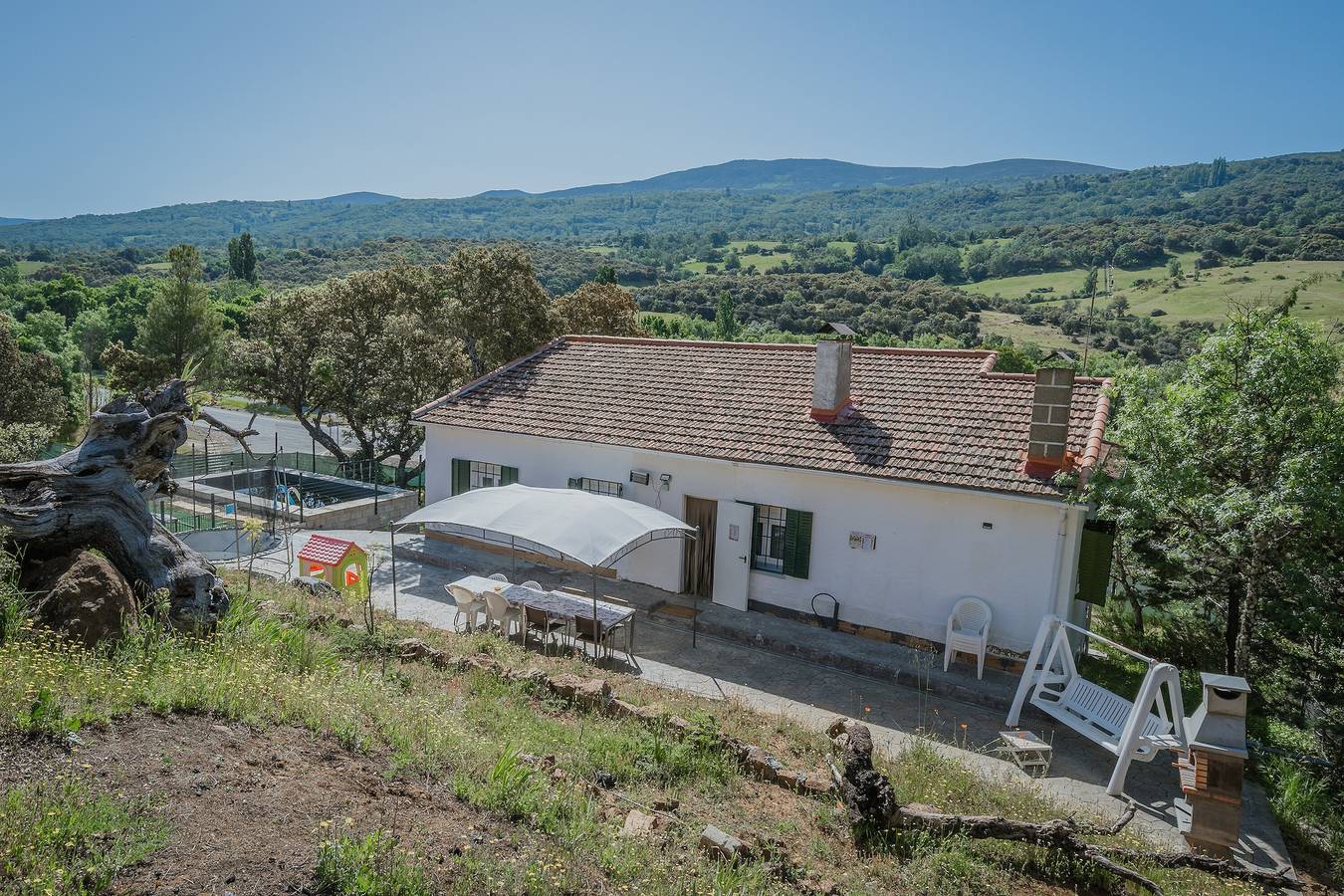 Maison rurale Gredos avec piscine et barbecue pour groupes, familles et amis in La Aldehuela, Région d'Ávila