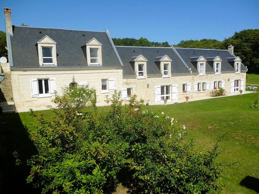 La Sourderie - Chambre Montalieu in Benais, Vallée de la Loire