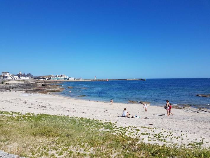Gîte pour 4 personnes, avec vue ainsi que jardin et piscine dans Plage de Grève Blanche (Guilvinec) - 4