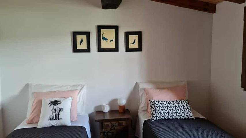 Location de vacances pour 5 personnes, avec terrasse et vue dans Janeiro de Cima - 4