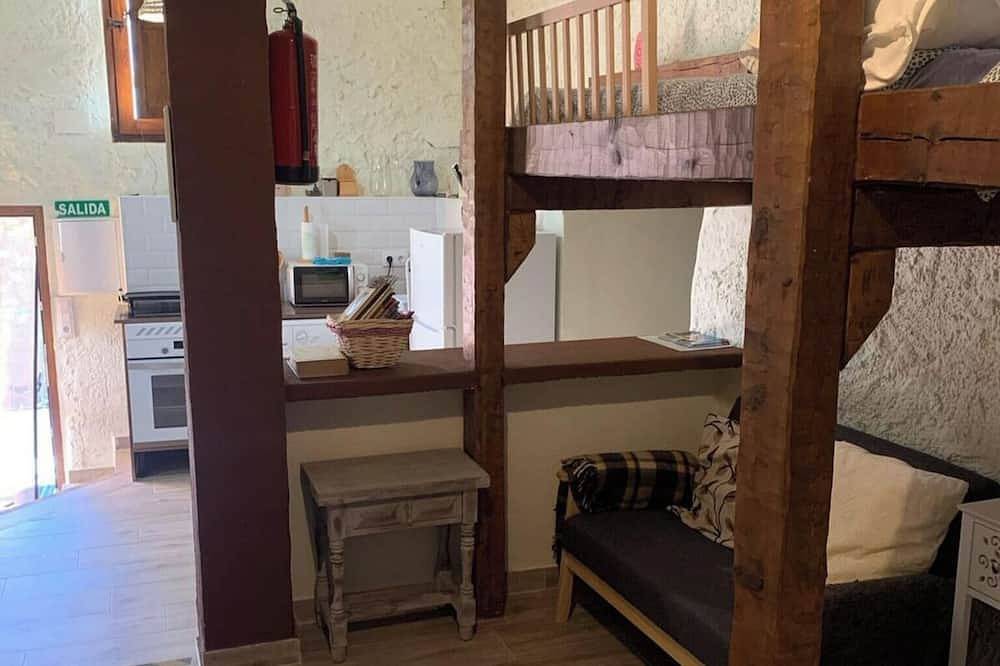 Ganze Wohnung, Almanzor Apartment in Candeleda, Valle del Tiétar