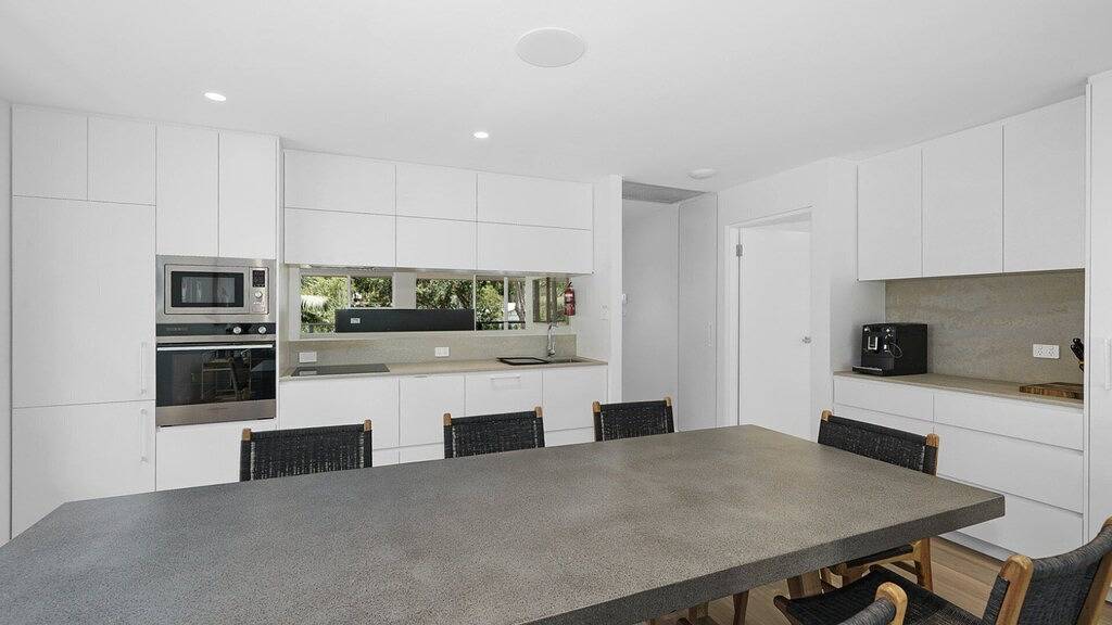 Hop Skip and Jump by Holidayco. in Pearl Beach, New South Wales