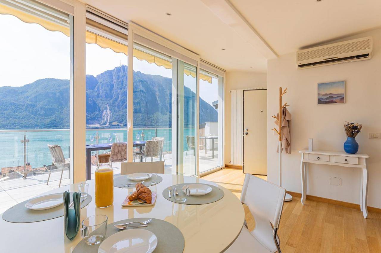 Appartement entier, Casa Madlen - Bright Attic with Marvelous View in Campione d'Italia, Province de Côme