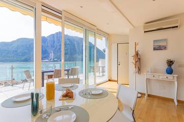 Gîte pour 5 personnes, avec balcon ainsi que vue et vue sur le lac à Campione d'Italia