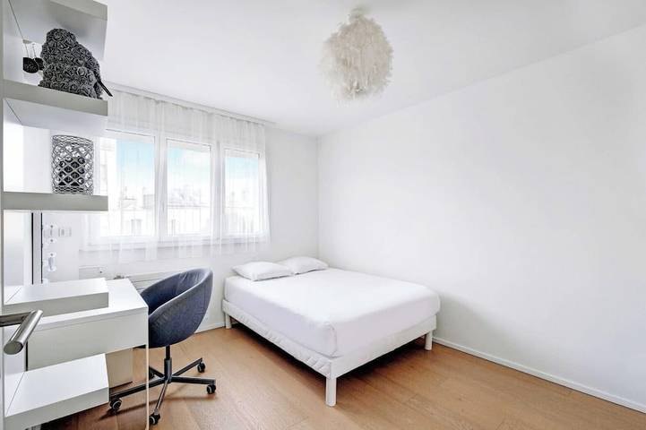 Apartamento entero, Amplio apartamento de 3 habitaciones y 6 baños en Charenton in Charenton-le-Pont, Valle del Marne