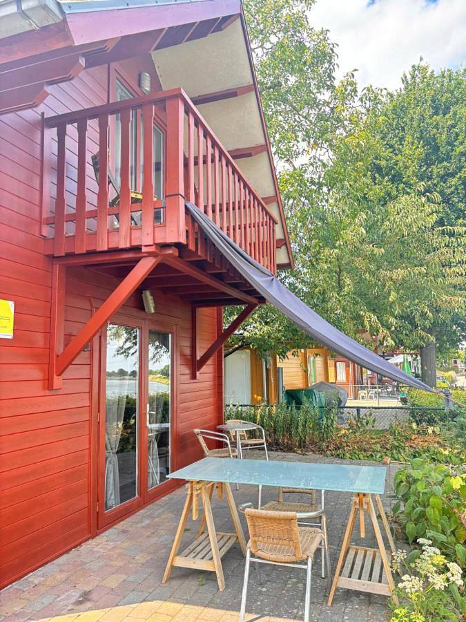 Three-Bedroom Cottage in Maaseik, Limbourg (Belgique)