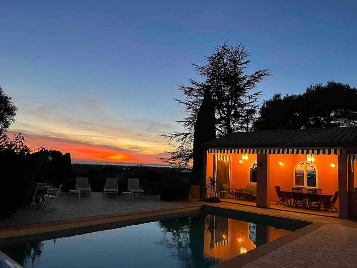 Villa pour 13 personnes, avec terrasse et piscine à Agde - 2