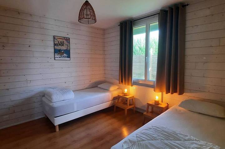 Gîte 6 personnes avec piscine à 100m de la mer/Gr34 in Guissény, Région de Brest