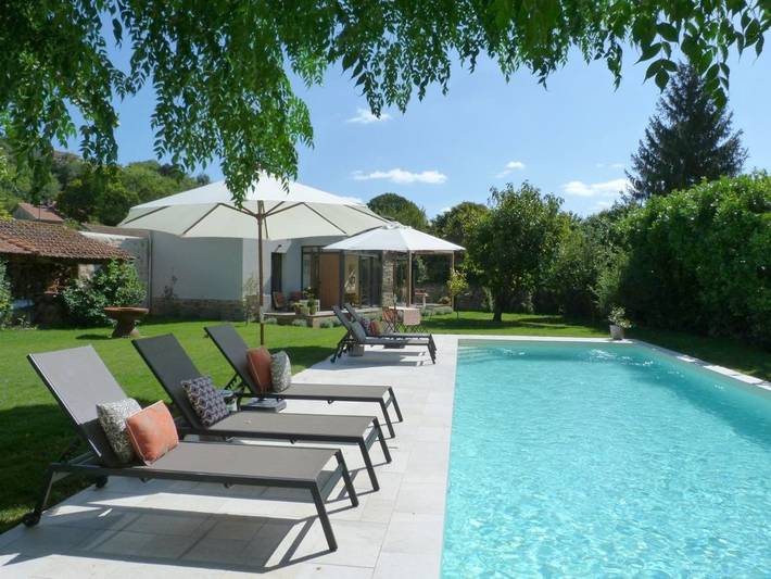 Appartement de vacances pour 4 personnes, avec Balcon et Terrasse ainsi que Jardin et Piscine