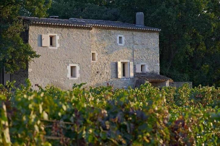 Holiday rental for 10 people, with garden and hot tub, with pets in Luberon