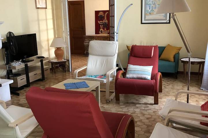 Location de vacances pour 6 personnes, avec jardin à Thézan-lès-Béziers - 3