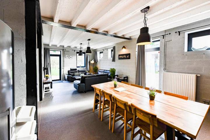 Maison de vacances pour 2 personnes, avec jardin ainsi que jacuzzi et sauna, adapté aux familles à Heers