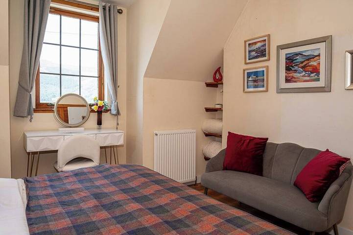 3Sz Highland Cottage mit Blick auf den See in Glencoe, Highlands