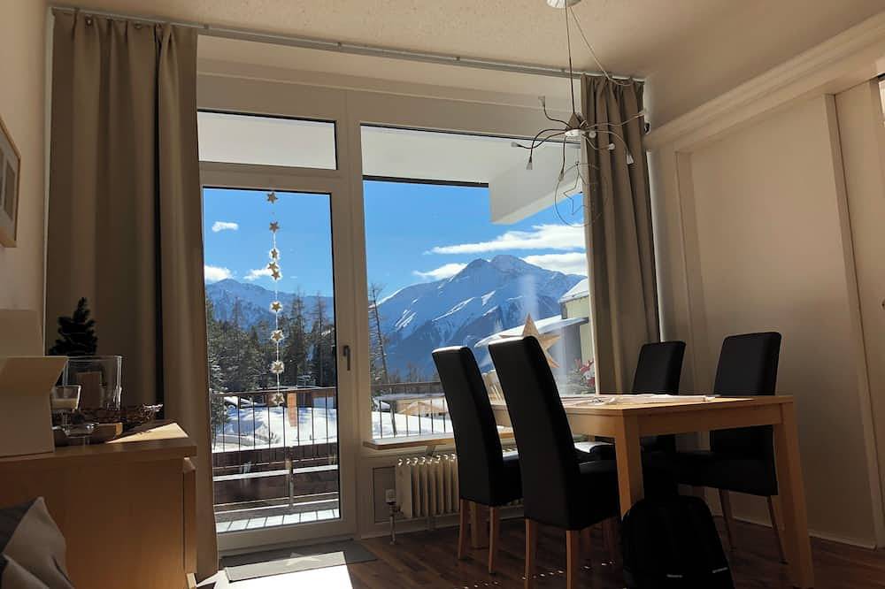 Ganze Wohnung, Helle 2-Zimmer Ferienwohnung mit Süd-Terrasse in fantastischer Aussichtslage in Mösern, Telfs