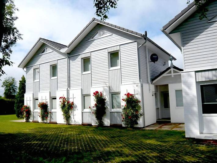 Ferienhaus für 4 Personen, mit Garten und Whirlpool sowie Balkon, kinderfreundlich in Nieby