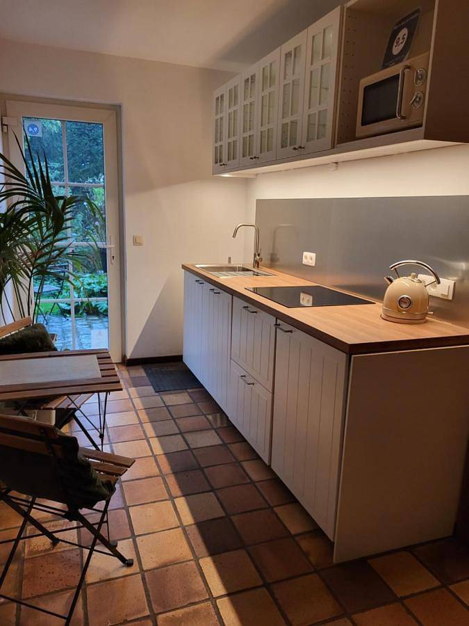 Location de vacances pour 3 personnes, avec jardin et jacuzzi à Wanze - 4
