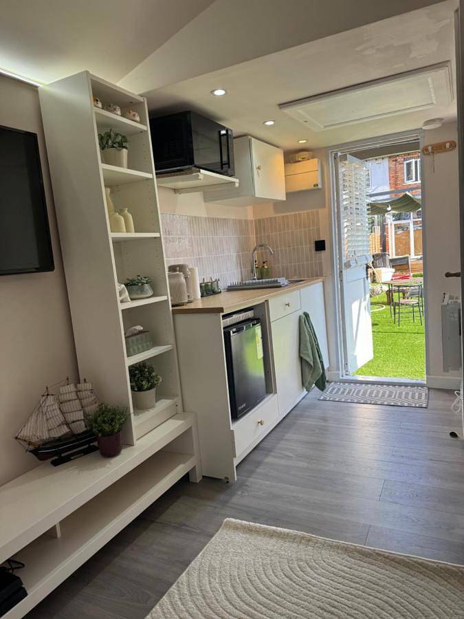 Bed and breakfast for 2 people, with Garden and View in Birmingham