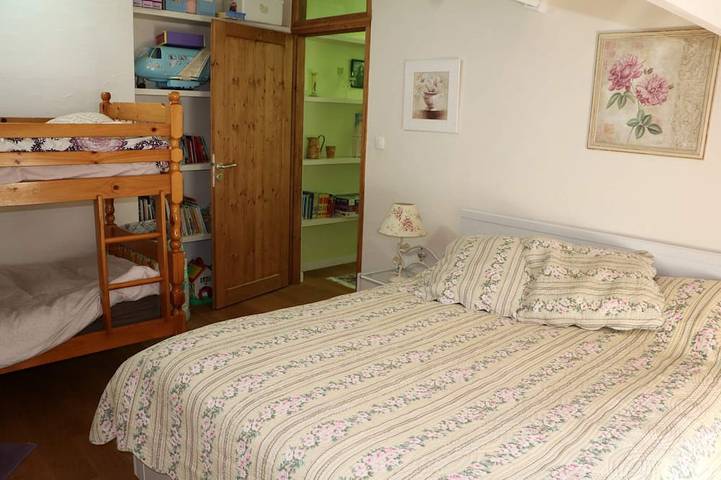 Gîte pour 8 personnes, avec jardin à Fontevraud-l'Abbaye - 4