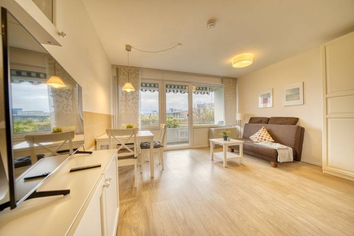 Ferienwohnung für 2 Personen, mit Ausblick und Balkon sowie Seeblick