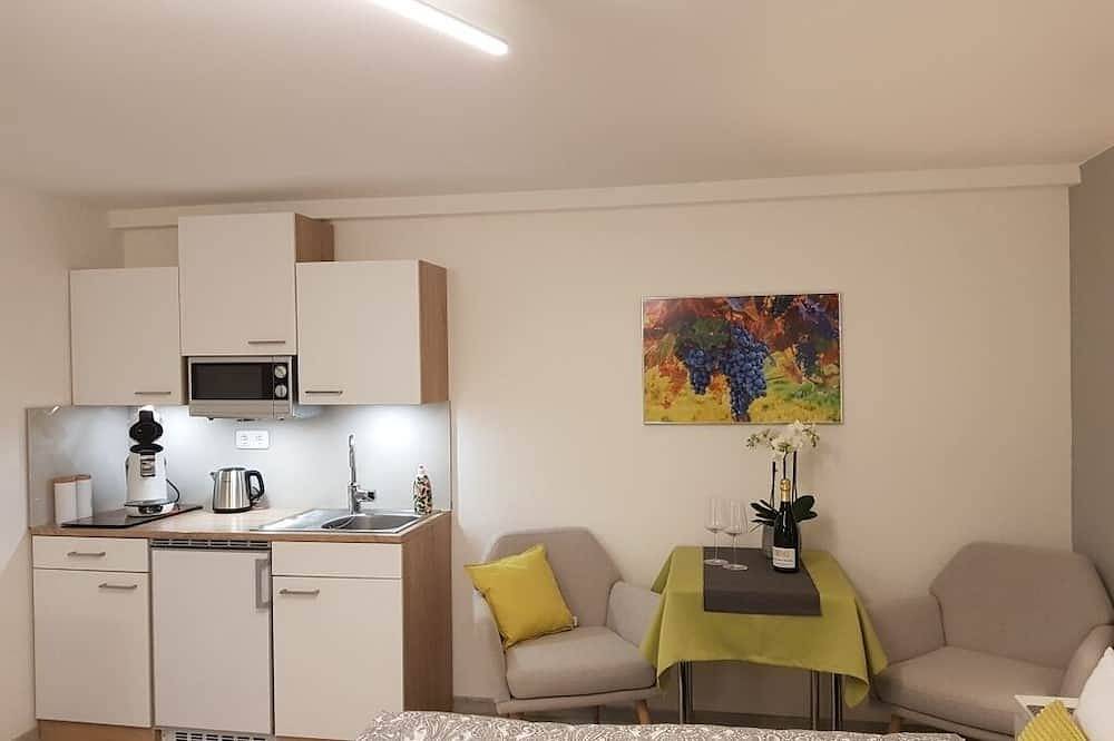 Ganze Wohnung, Modernes Apartment (28 qm) mit Terrasse in Bürgstadt, Fränkisches Weinland