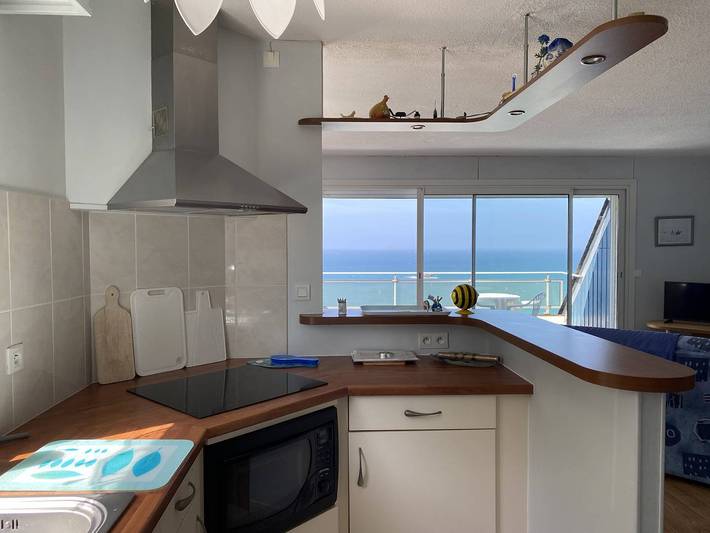 Gîte pour 4 personnes, avec terrasse dans Plage Trestraou - 3