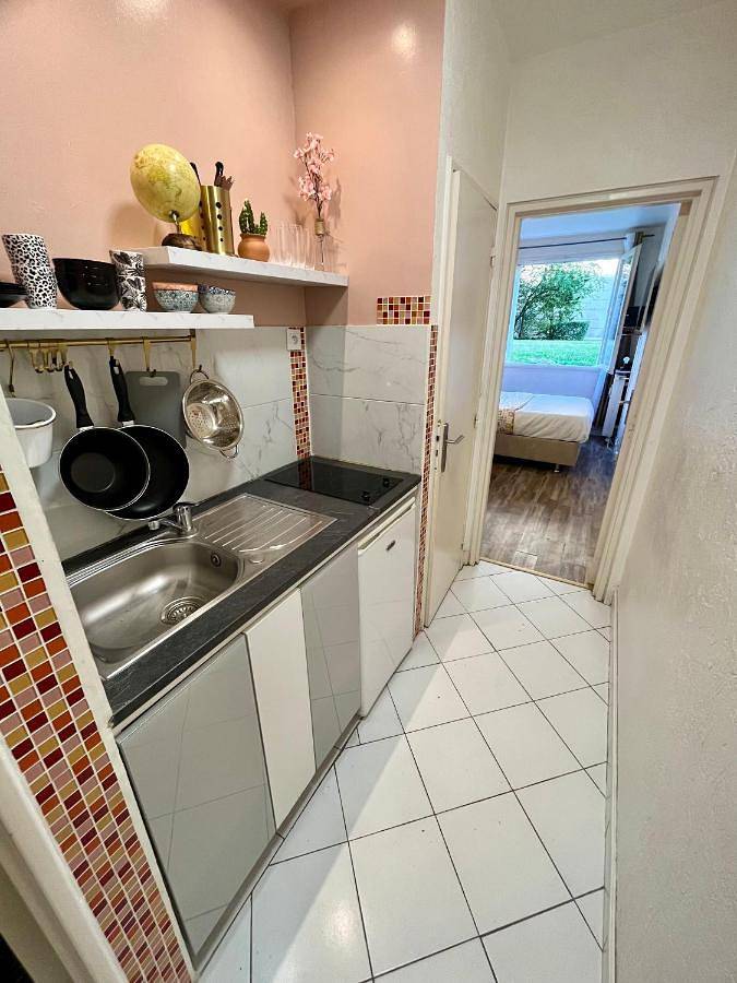 Gîte pour 2 personnes, avec vue et jardin à Versailles - 4