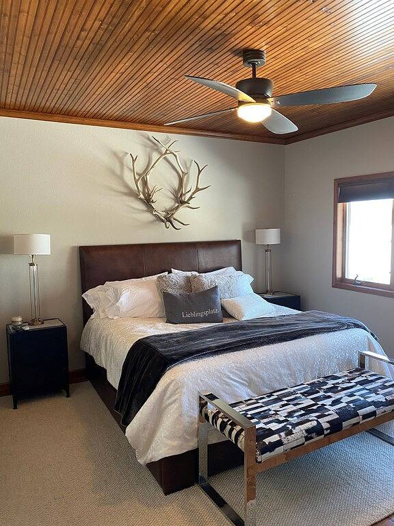 Luxury Lake Front Cabin am Ossawinnamakee / Optionale Nutzung des neuen 23 ft Ponto in Breezy Point, Crow Wing County