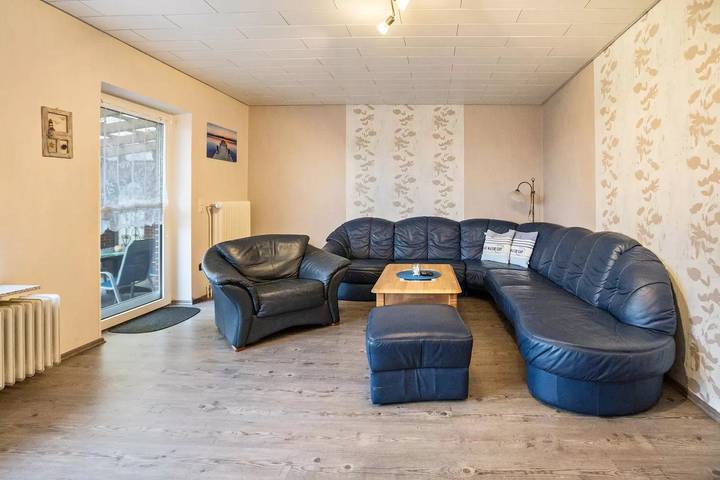 Ferienhaus für 6 Personen, mit Terrasse und Garten in Nesse