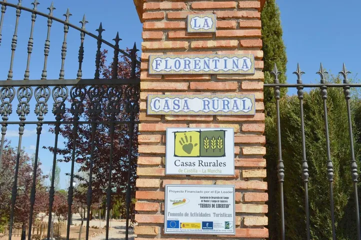 Casa de vacaciones para 8 personas, con piscina además de vistas y jardín, Familias con niños - 1