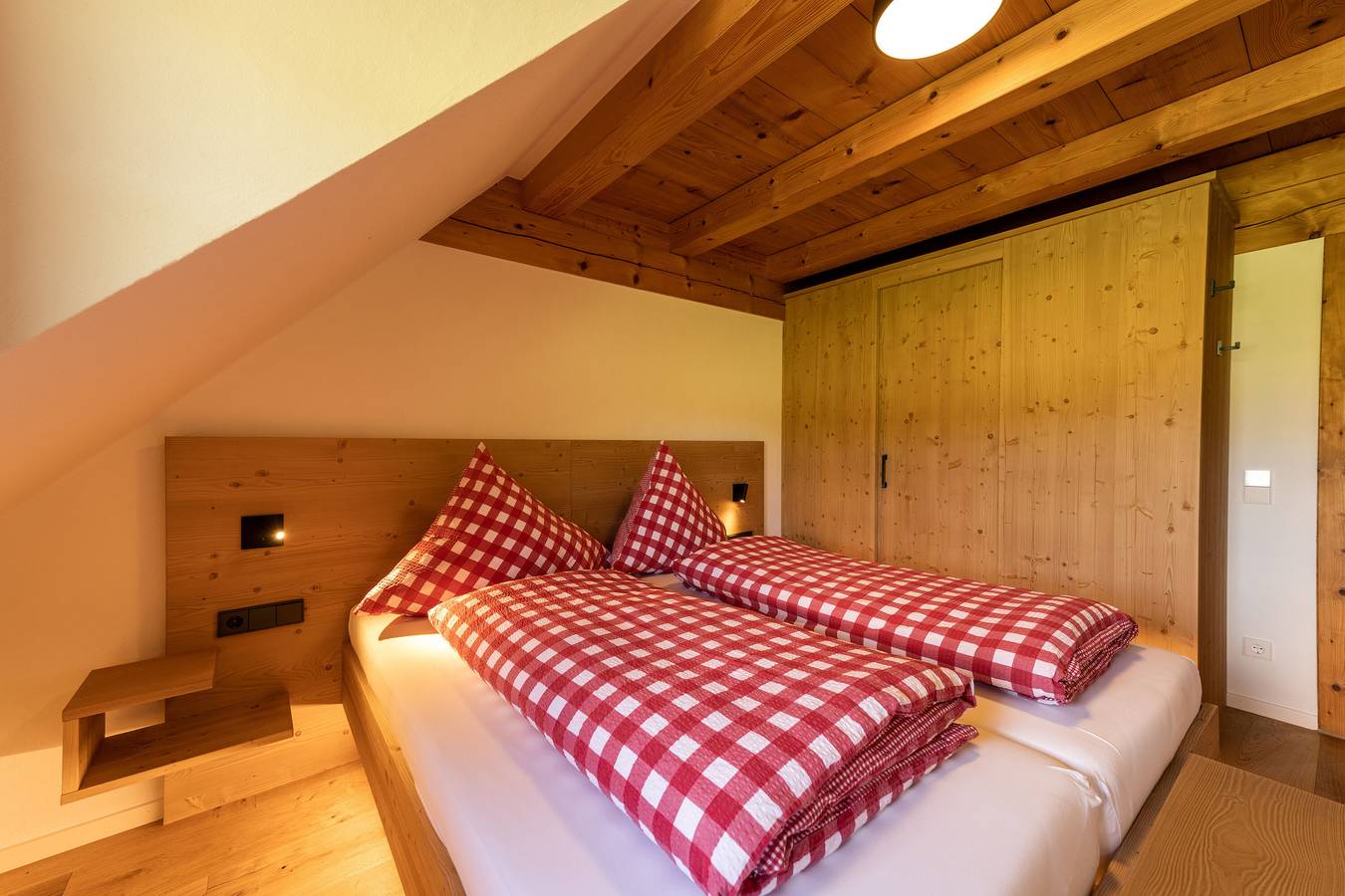 Ganze Wohnung, Ferienwohnung 'Tannenstube' mit Bergblick, Balkon und Wi-Fi in Suedlicher Schwarzwald, Breitnau