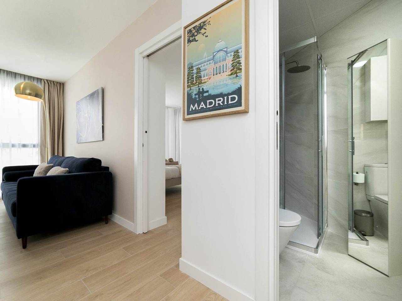 Apartamento vacacional entero, Aurora Stays by Charming V, Apartamento para 4, parking gratis in Madrid, Provincia de Madrid