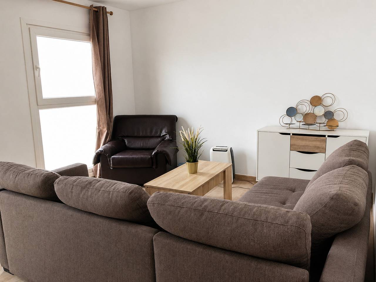 2Br La Furnia Home - Balcony & Natural Pool in Playa Punta del Clavo (Gáldar), Gáldar