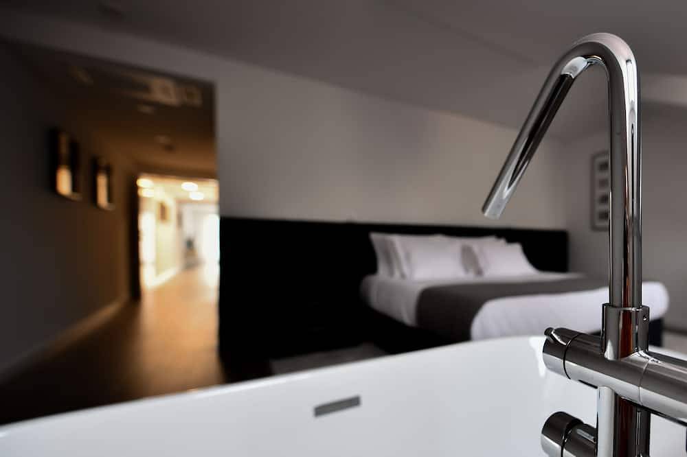 Entire apartment, Palhotas Guest House - Suite Premium Bom Jesus in Braga, Braga District