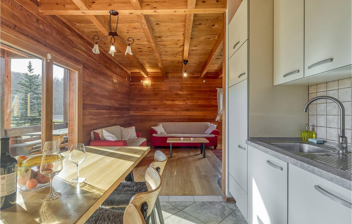 Ferienhaus für 8 Personen mit Terrasse in Gospitsch, Lika-Senj