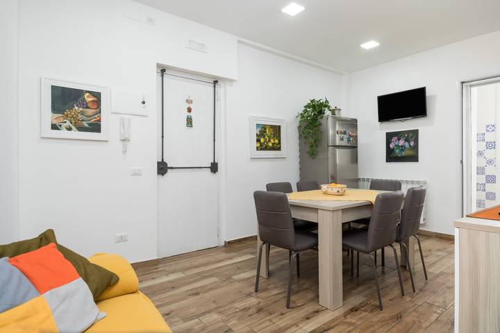 Ferienwohnung für 8 Personen, mit Balkon, kinderfreundlich in Italien - 2
