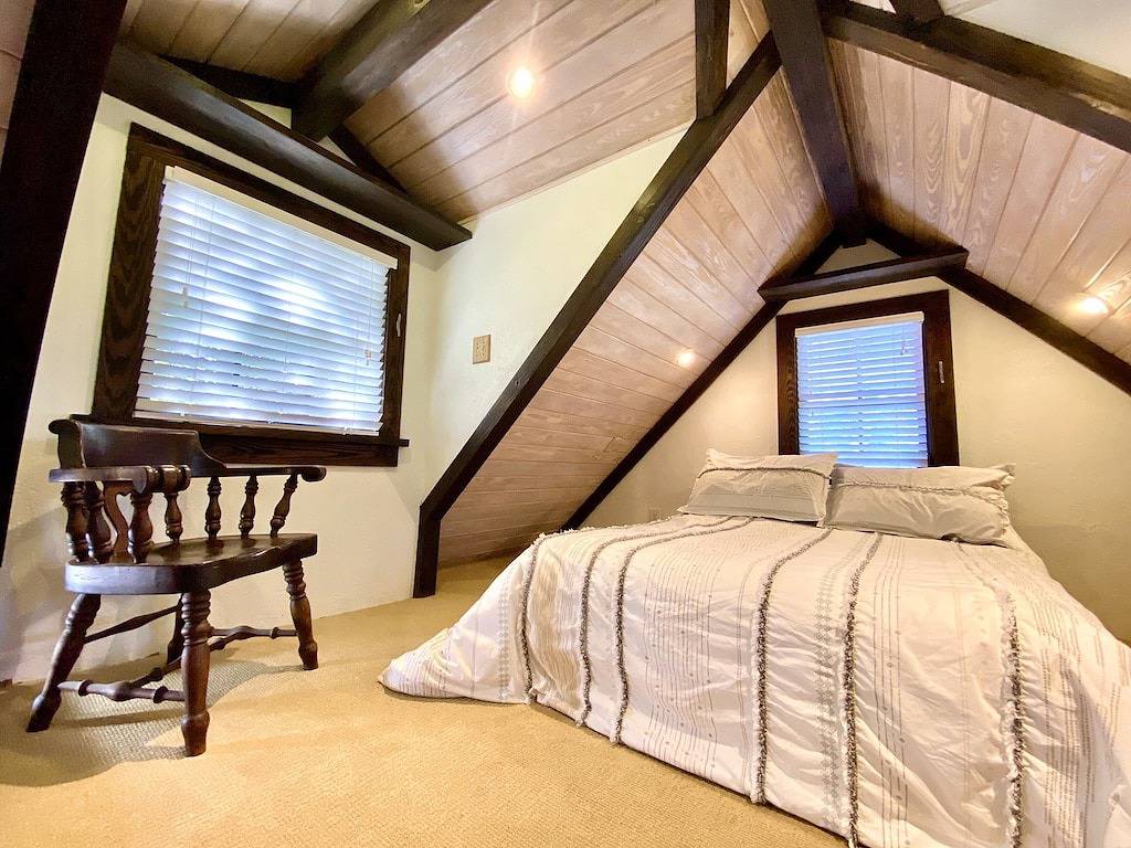 Quaint rustic cabin, newly remodeled! in Hendry County