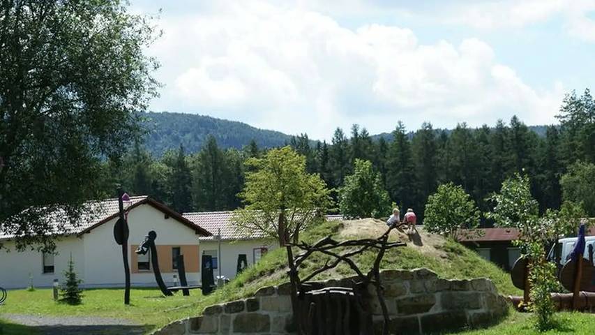 Ferienpark für 4 Personen, mit Terrasse und Pool in Sachsen - 4