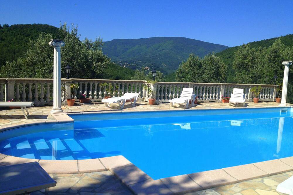 Ganze Wohnung, Leonardo Apartment mit Blick auf den Geburtsort und das Schloss von Michelangelo in der Toskana in Caprese Michelangelo, Valtiberina