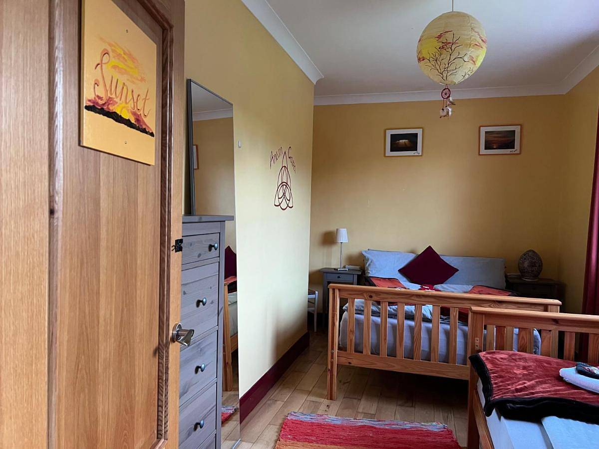 Twin Room with Shared Bathroom in Glenties, County Donegal