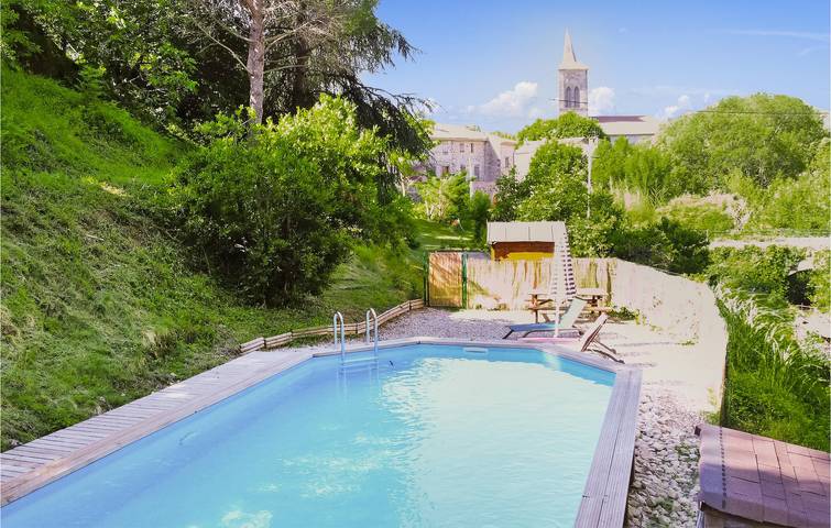 Location de vacances pour 4 personnes, avec terrasse ainsi que piscine et jardin à Saint-Étienne-de-Boulogne - 3