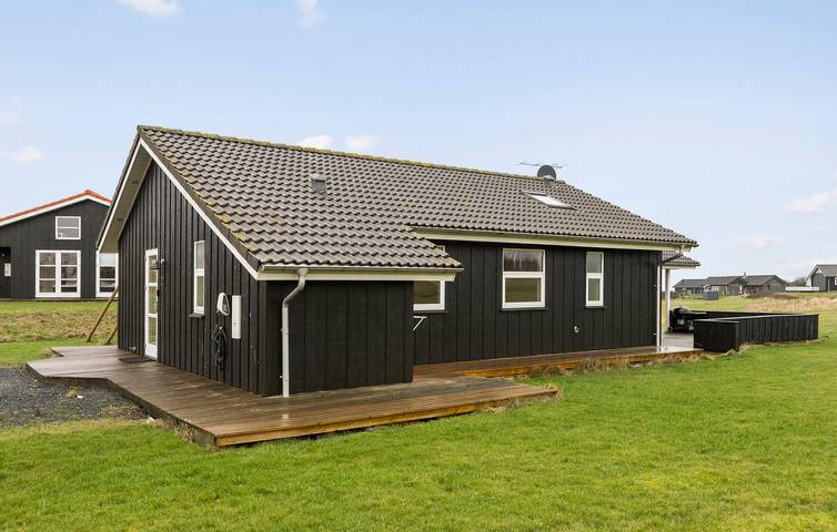 Ferienhaus für 8 Personen, mit Terrasse und Garten sowie Whirlpool und Sauna in Nordborg - 2