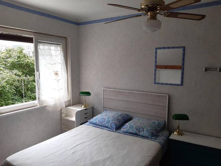 Chambre d’hôte pour 4 personnes, avec vue ainsi que terrasse et jardin