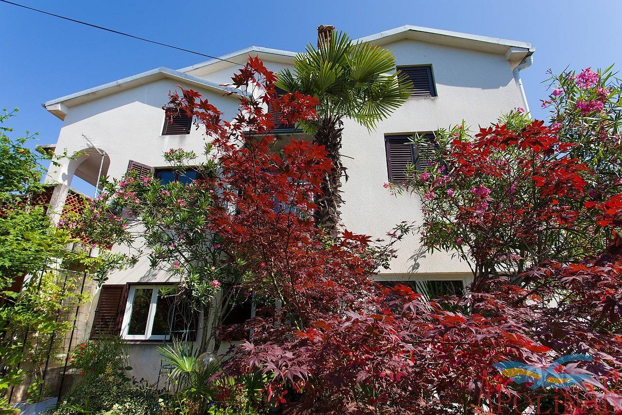 Ganze Wohnung, Spacious apartment Du  in  Malinska clouse to the sea in Milcetici, Krk