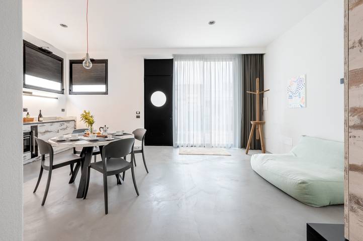 Ganze Wohnung, Ferienhaus 'Tre' mit gemeinsamer Terrasse, Wi-Fi und Klimaanlage in Melendugno, Lecce Provinz