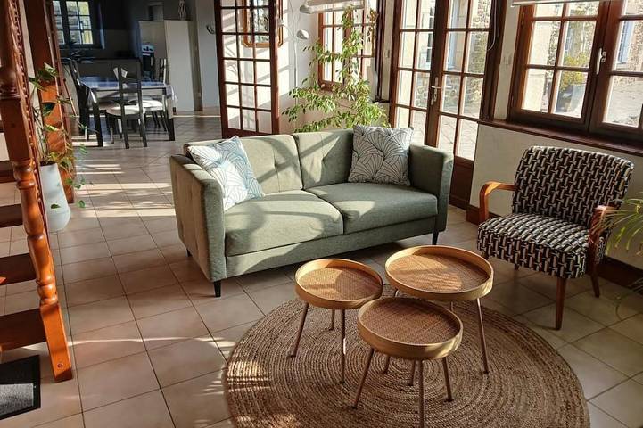Gîte pour 3 personnes, avec terrasse et jardin à Pluduno