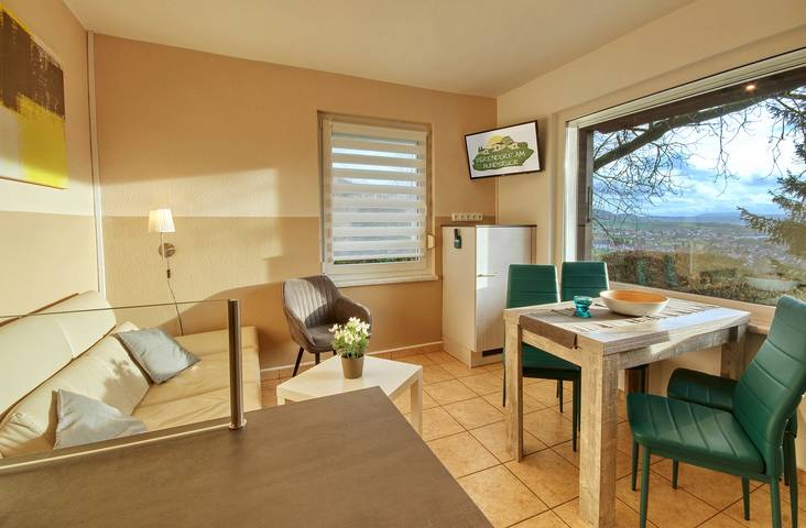 Bungalow für 4 Personen, mit Garten und Terrasse sowie Ausblick im Thüringer Wald - 3